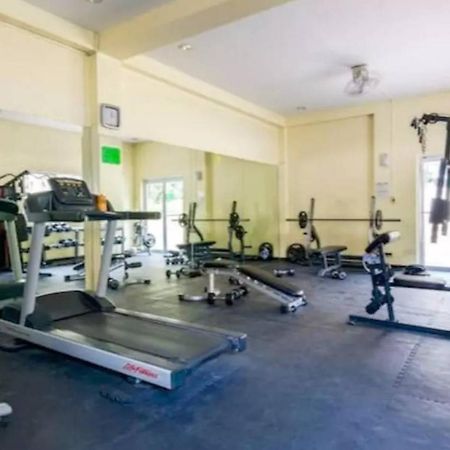 Chateau Elysee A3 Near Airport Wifi Kitchen Paranaque City Ngoại thất bức ảnh
